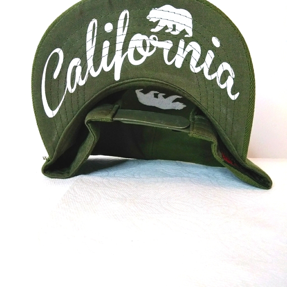 CALIFORNIA REPUBLIC Embroidered snap back hat - Picture 3 of 4